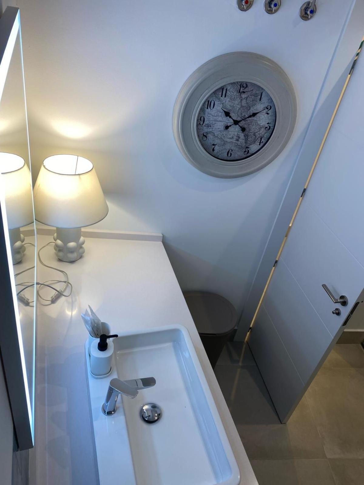Apartment Tribuna Center By Seric,15' Walking To The Beach Málaga Exterior foto