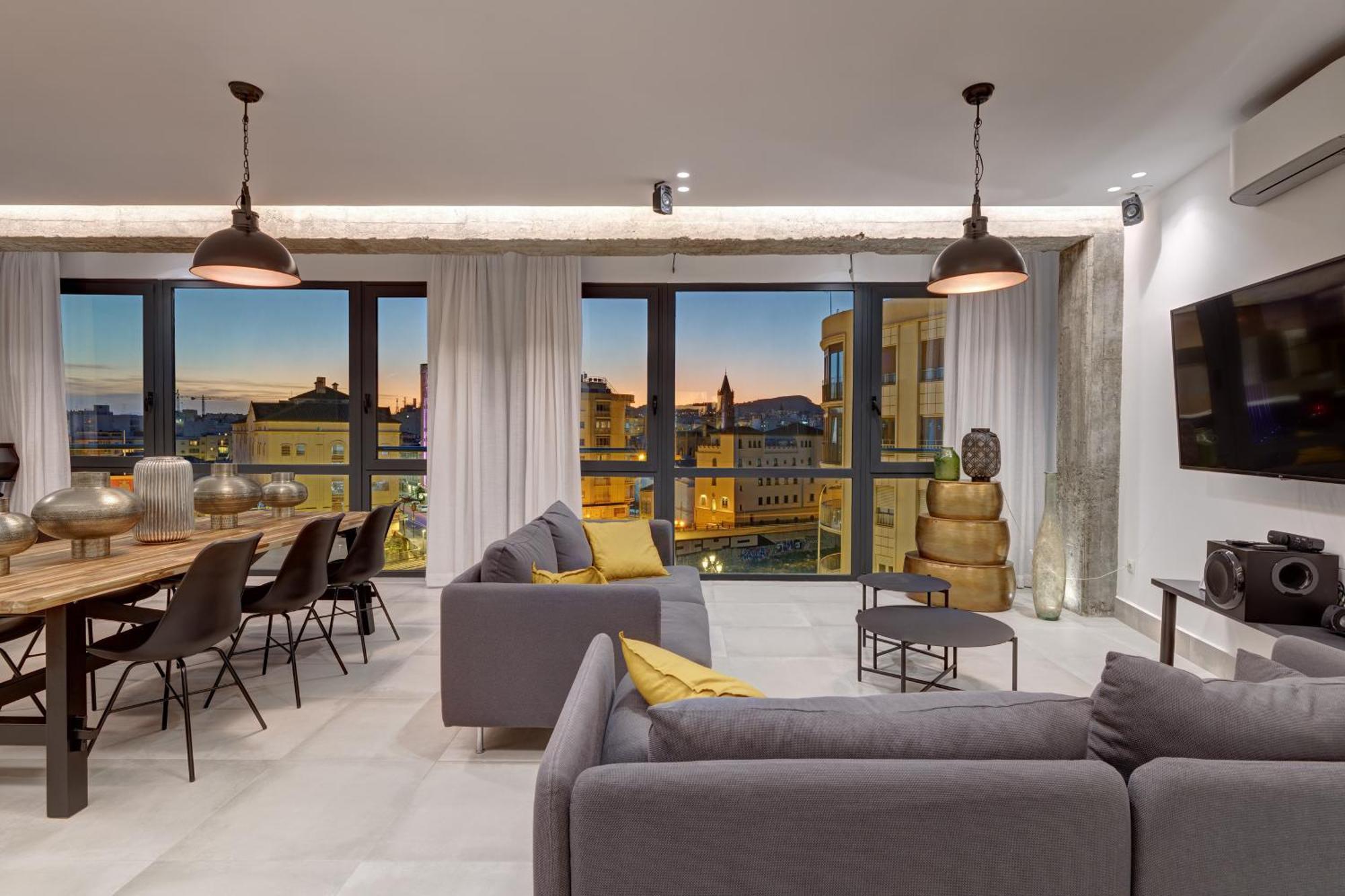 Apartment Tribuna Center By Seric,15' Walking To The Beach Málaga Exterior foto