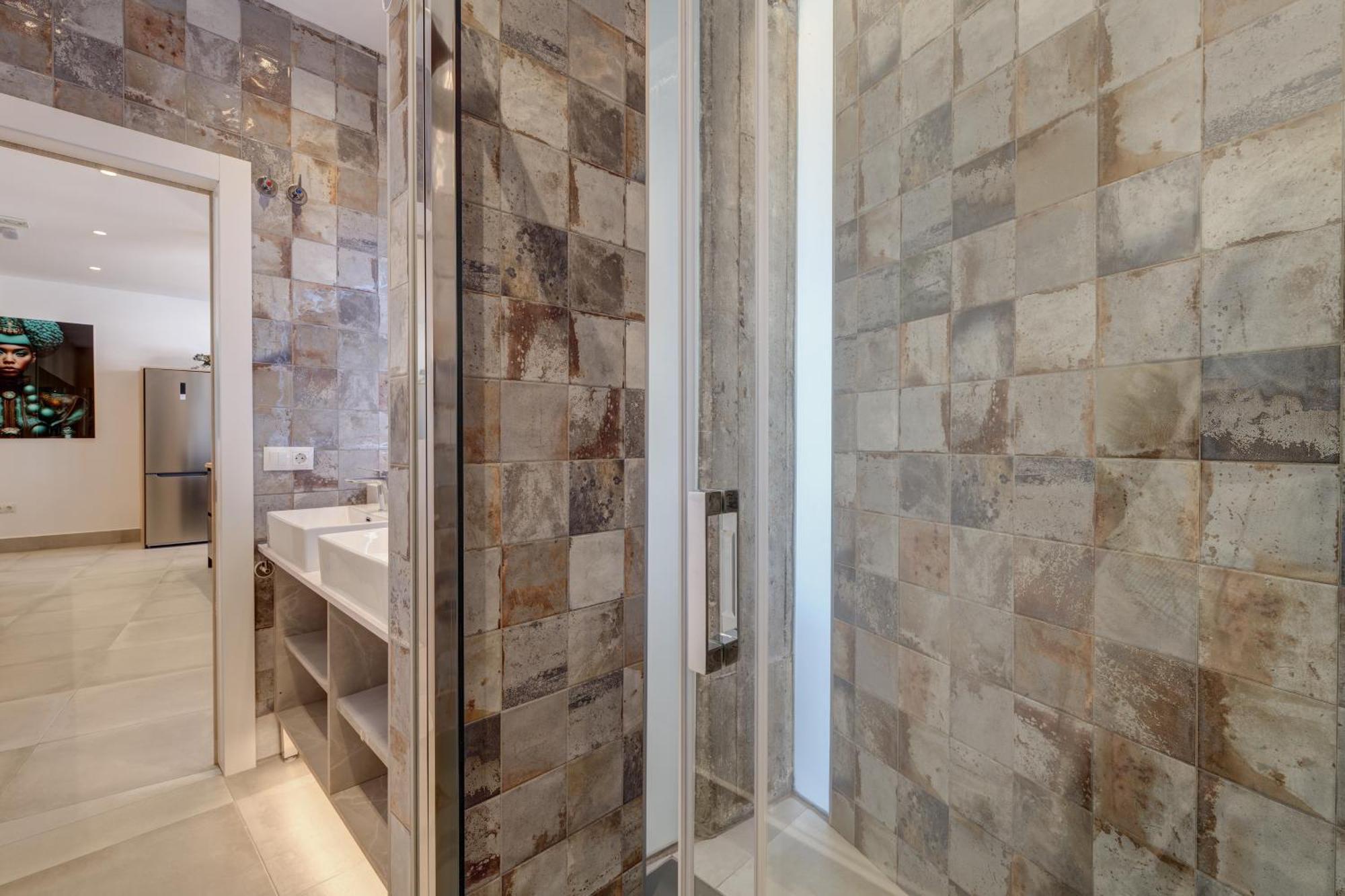 Apartment Tribuna Center By Seric,15' Walking To The Beach Málaga Exterior foto